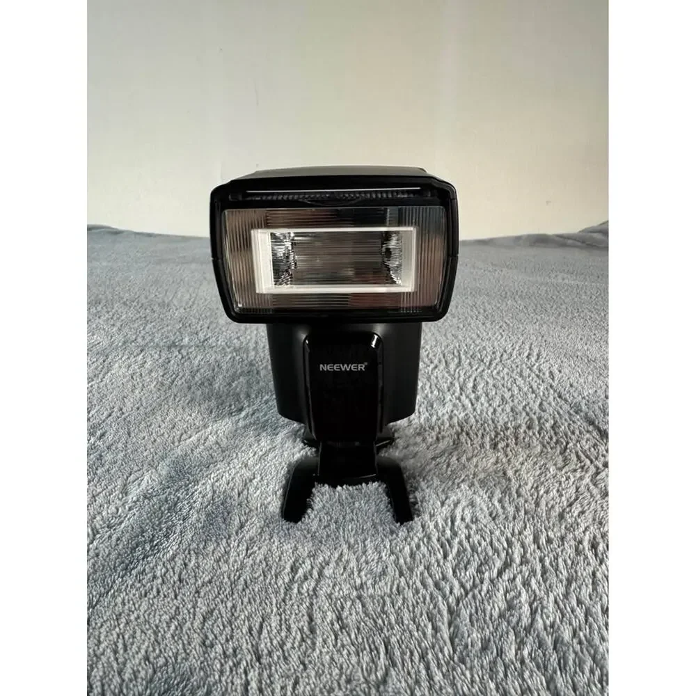 Neewer TT560 Electronic Flash Speedlite for DSLR Cameras